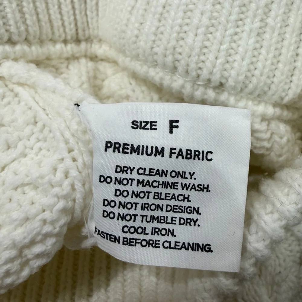 STAGE (Korea) knit bloomers / shorts - small - Picture 4 of 6